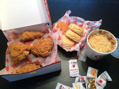 popeyes delivery champaign